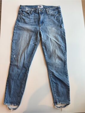 PAIGE women Hoxton Crop jeans. raw hem. Stretchy denim